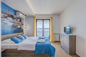 Apartments G